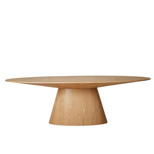 CLASSIQUE OVAL DINING TABLE